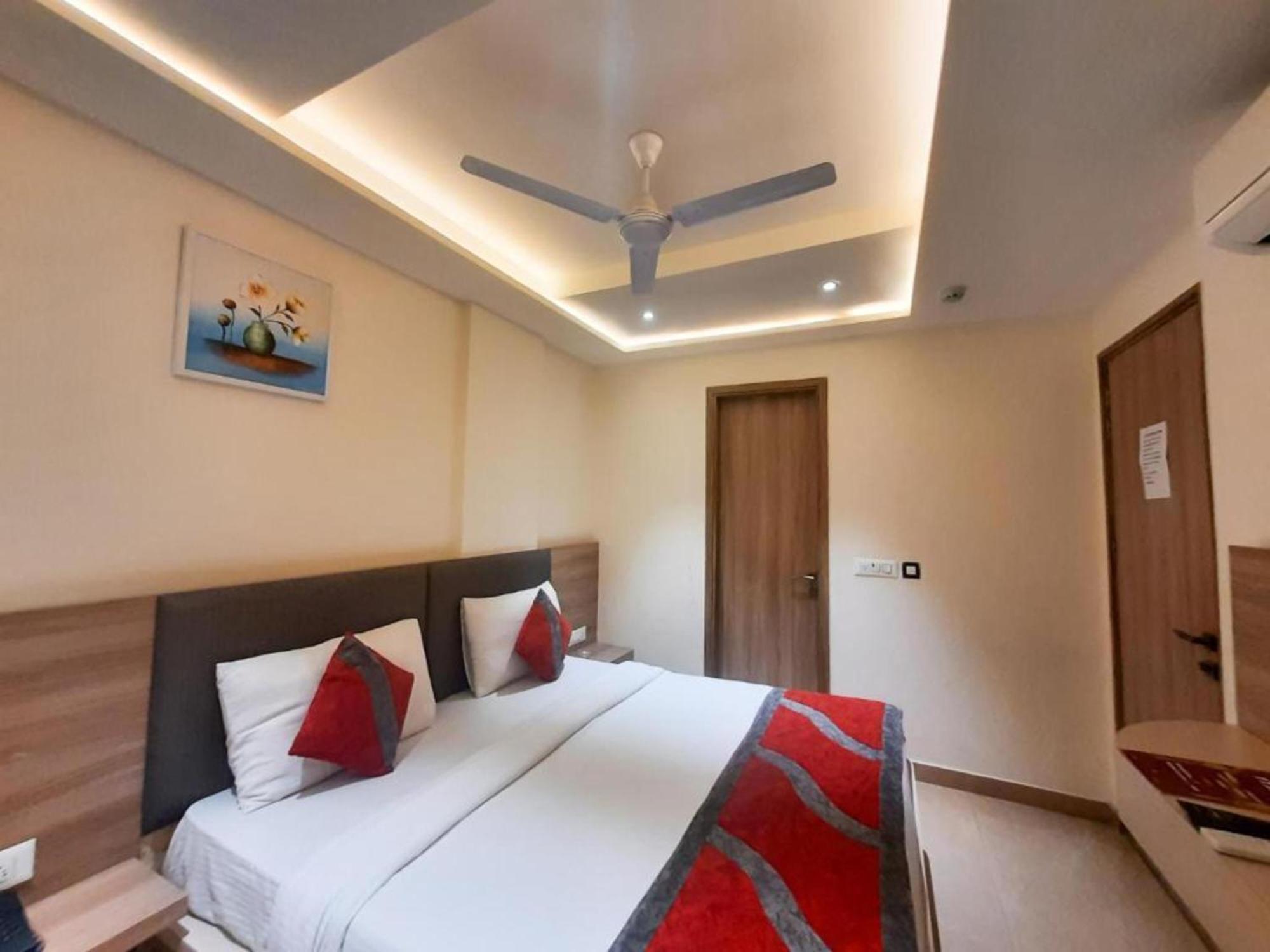 Royal Plaza Hotel